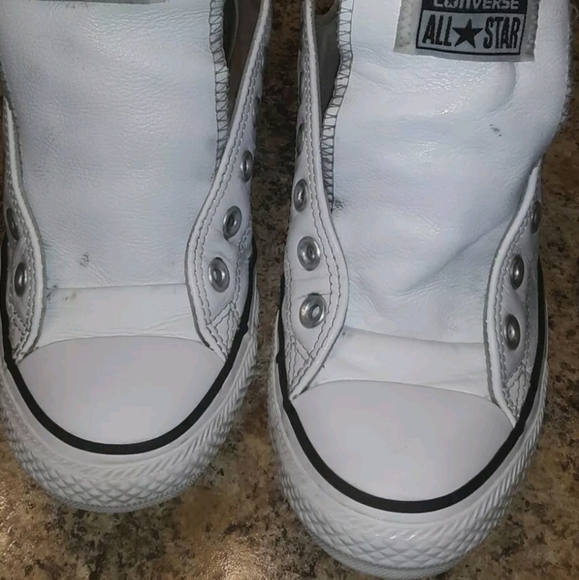 White Leather Converse Sneakers Sz 9 Ladies Sz 6.5 Mens - Picture 1 of 6
